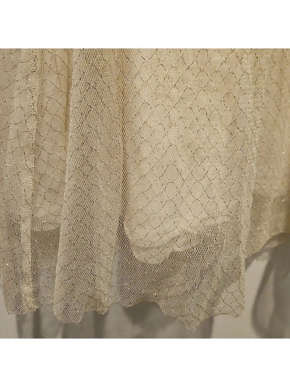 ZARA GIRL'S TULLE GOLD PATTERN OVERLAY DRESS 3-4 YEARS.
